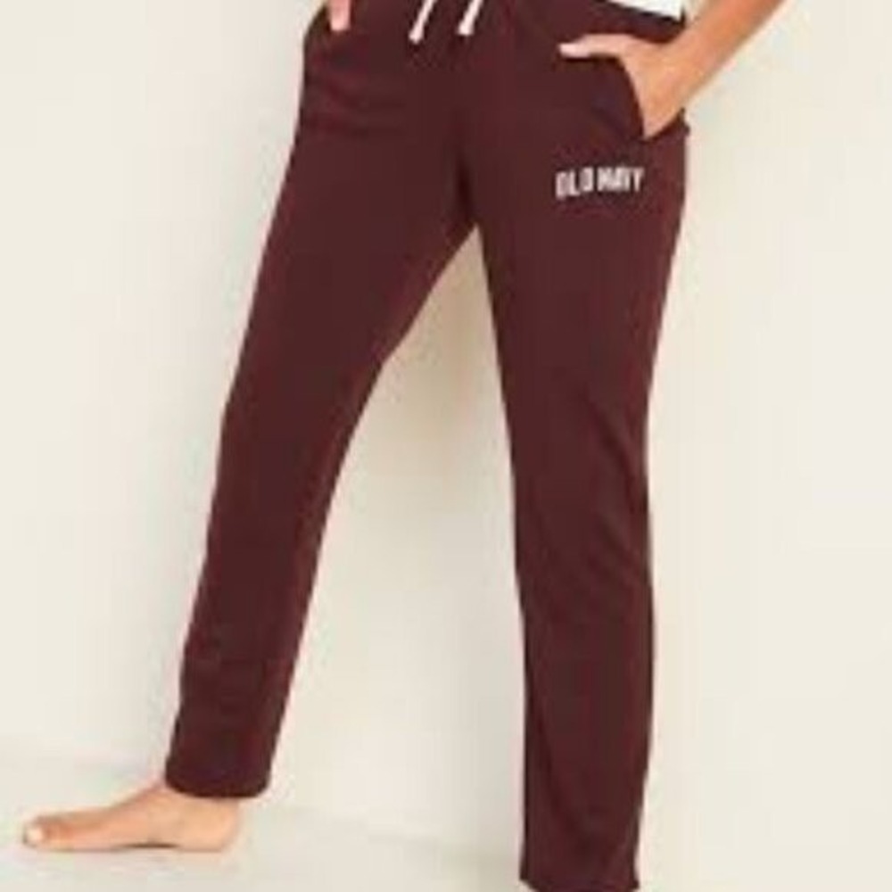 Old Navy Burgundy Straight Leg Pants Size Medium